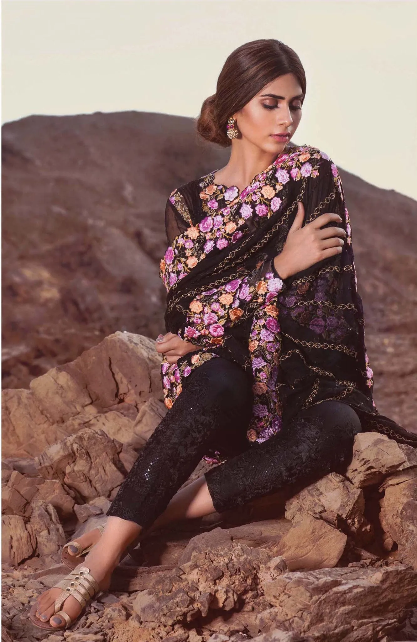 Mina Hasan Embroidered Fabrics Vol 3 – D-6