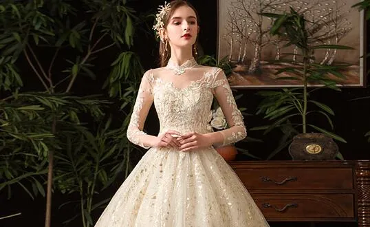 Wedding dress 2022 new star French style long sleeves stand collar Hepburn bride large size peng yarn wholesale